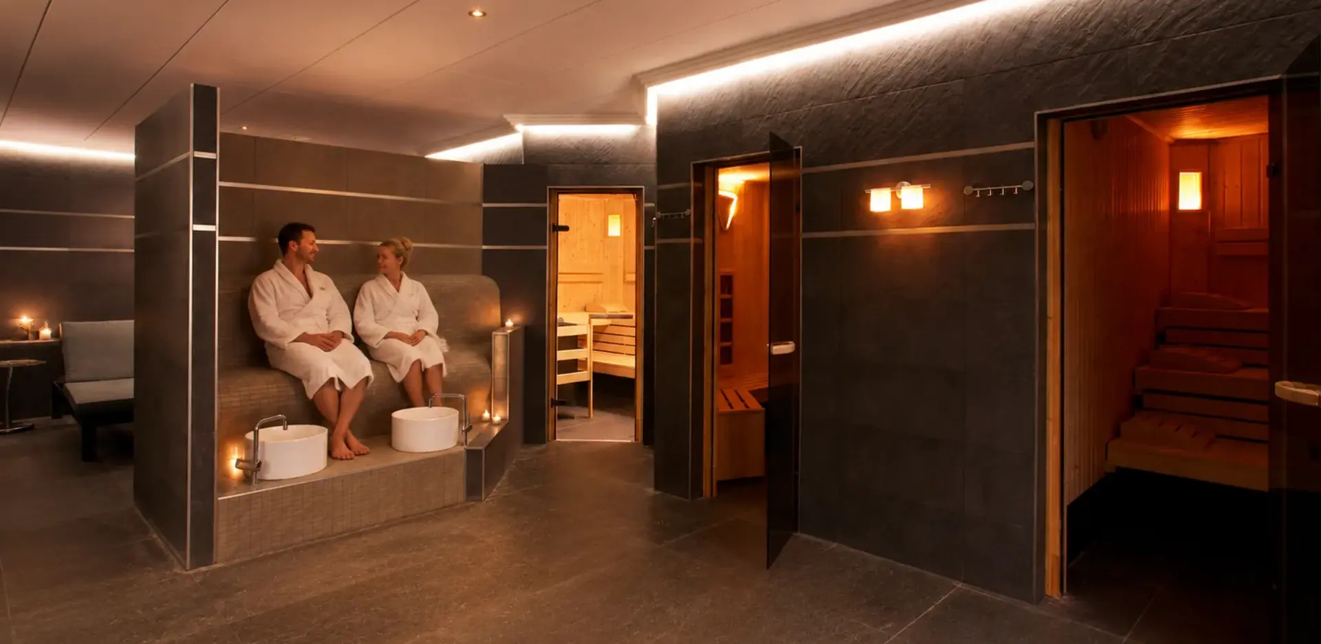 Stel bij de wellness van Hotel de Werelt Garderen